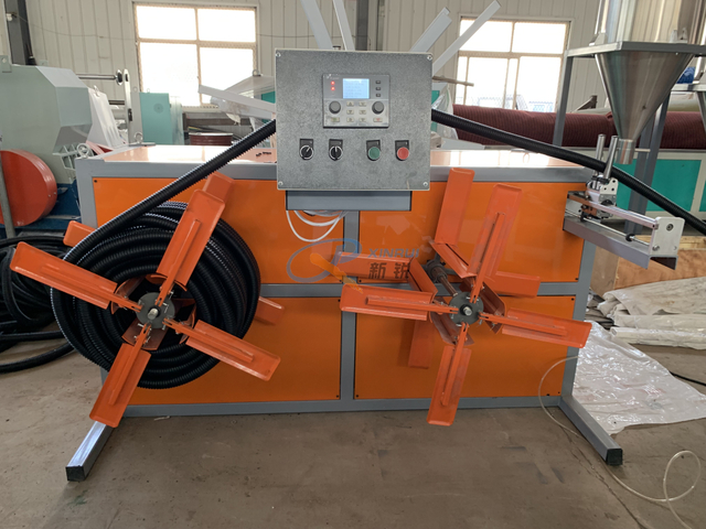 Línea de producción de tubos corrugados de plástico Máquina para fabricar tubos con funda eléctrica corrugada PE PA PP